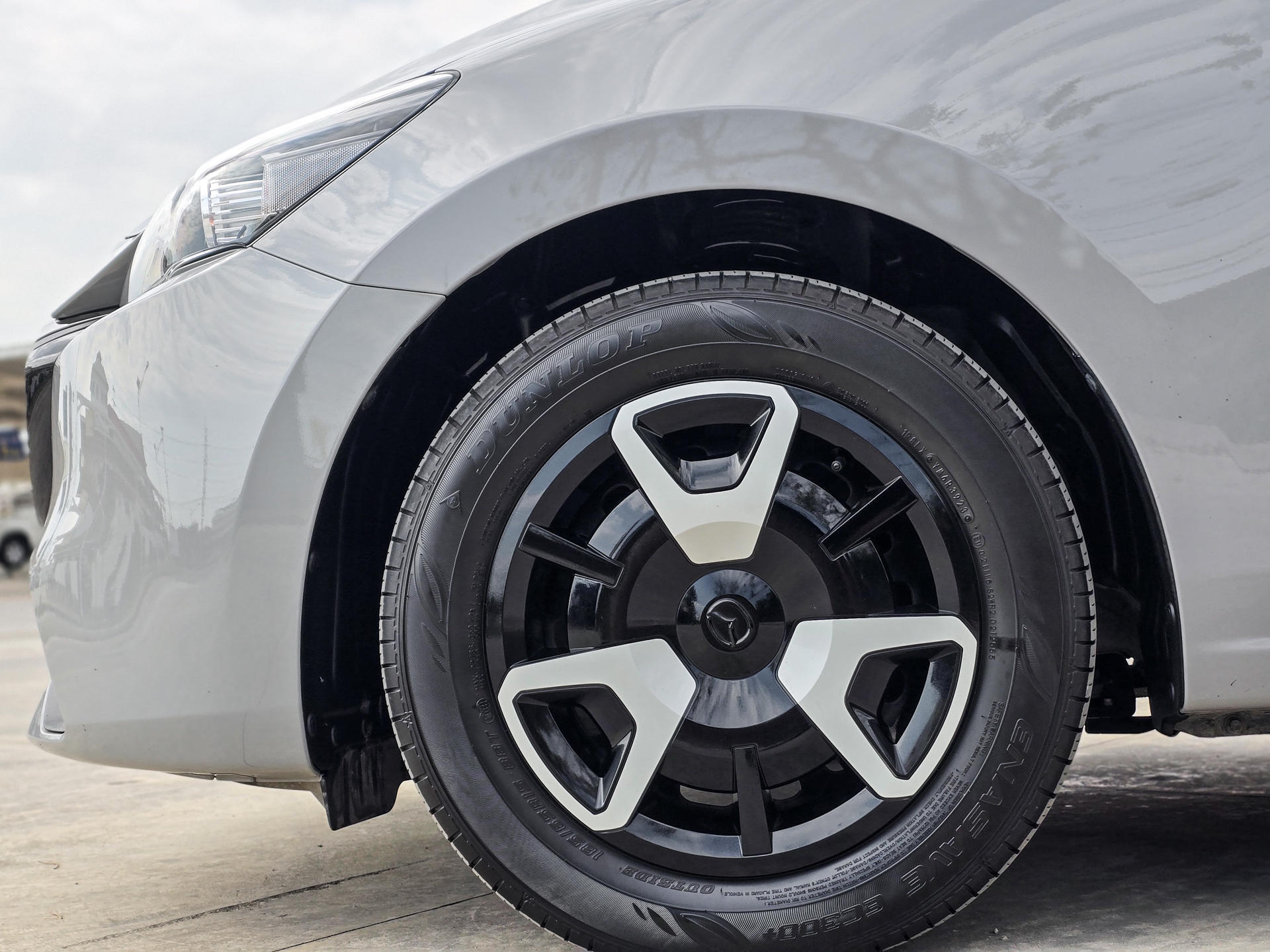 รูปภาพที่ 3 ของ MAZDA2 1.3C Sedan AT 2024